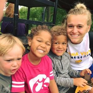 Meet your Posher, Juliana